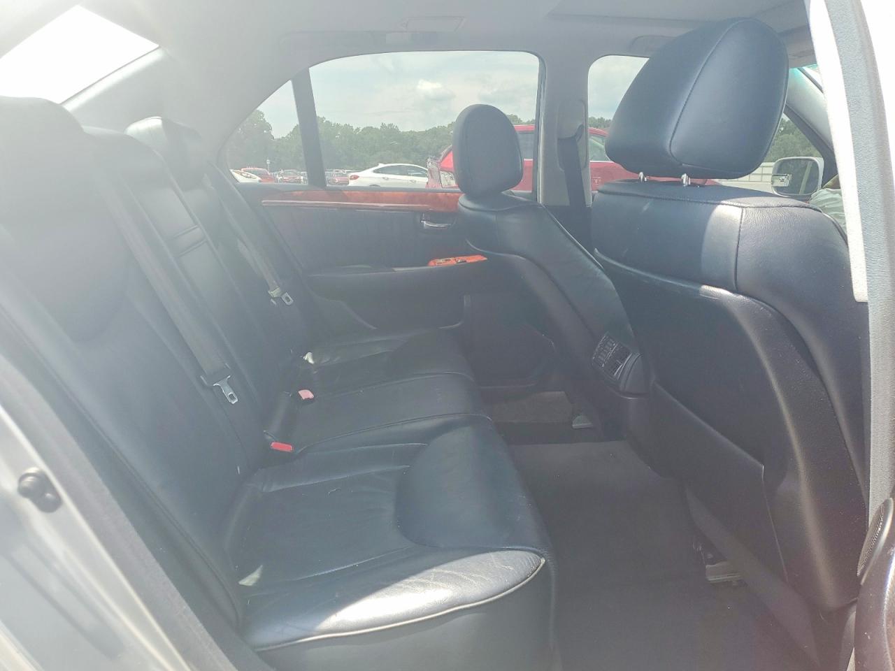JTHBN36F940162320 · 2004 LEXUS LS · 10/12