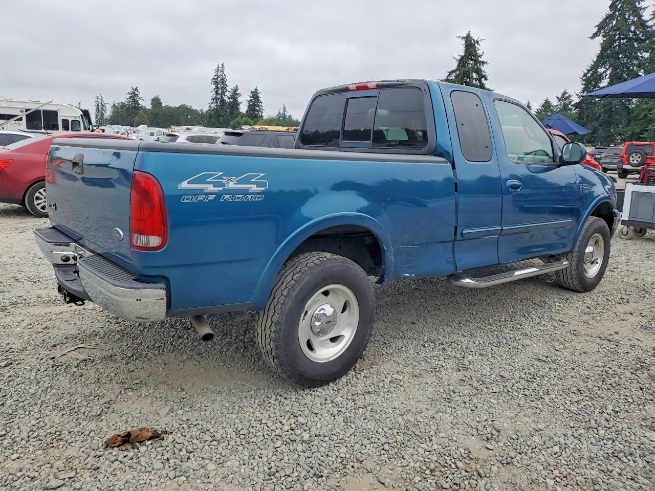 2FTRX18L4YCB12022 · 2000 FORD F150 · 3/12