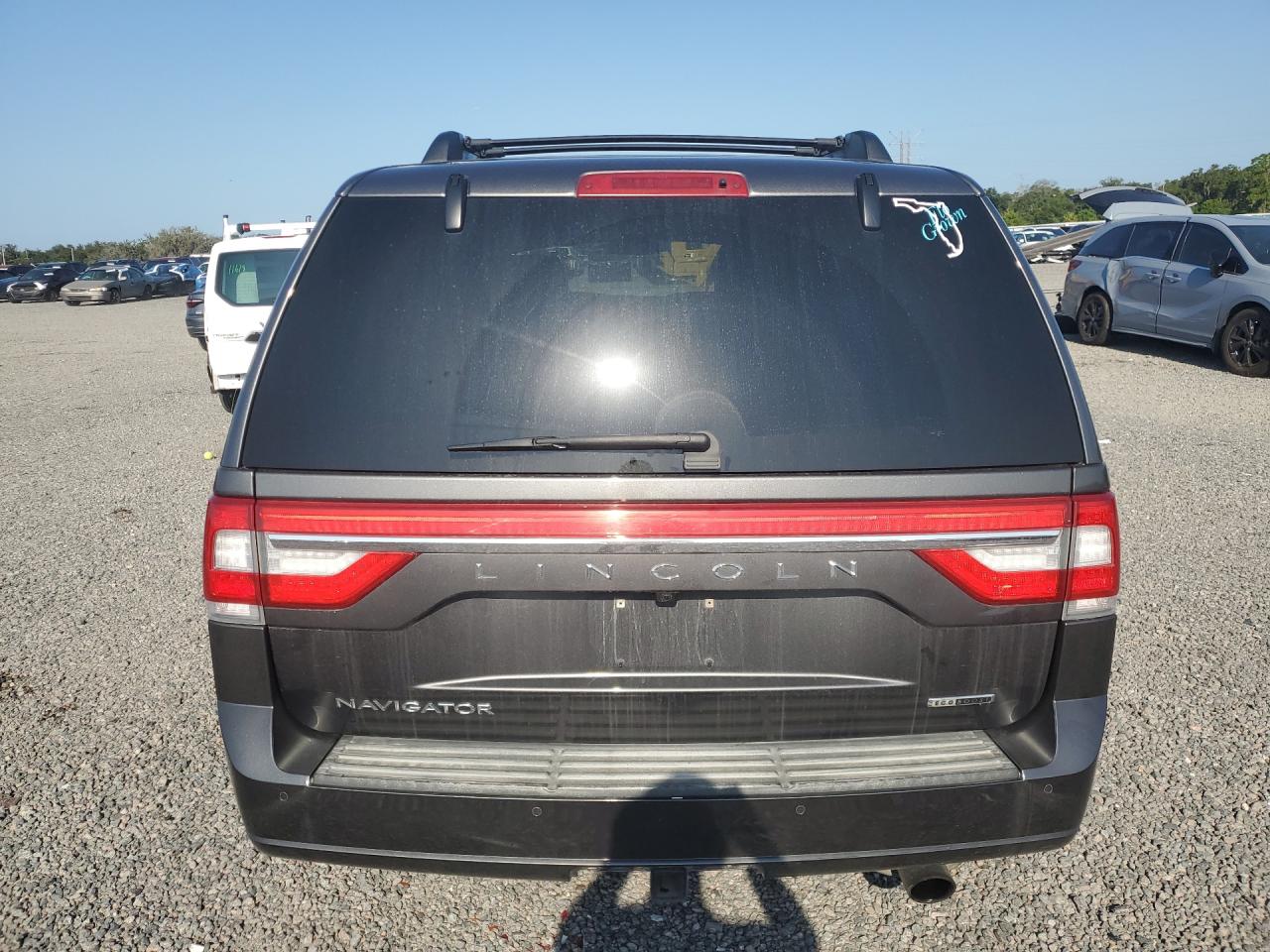 5LMJJ2HT2FEJ09432 · 2015 LINCOLN NAVIGATOR · 6/13