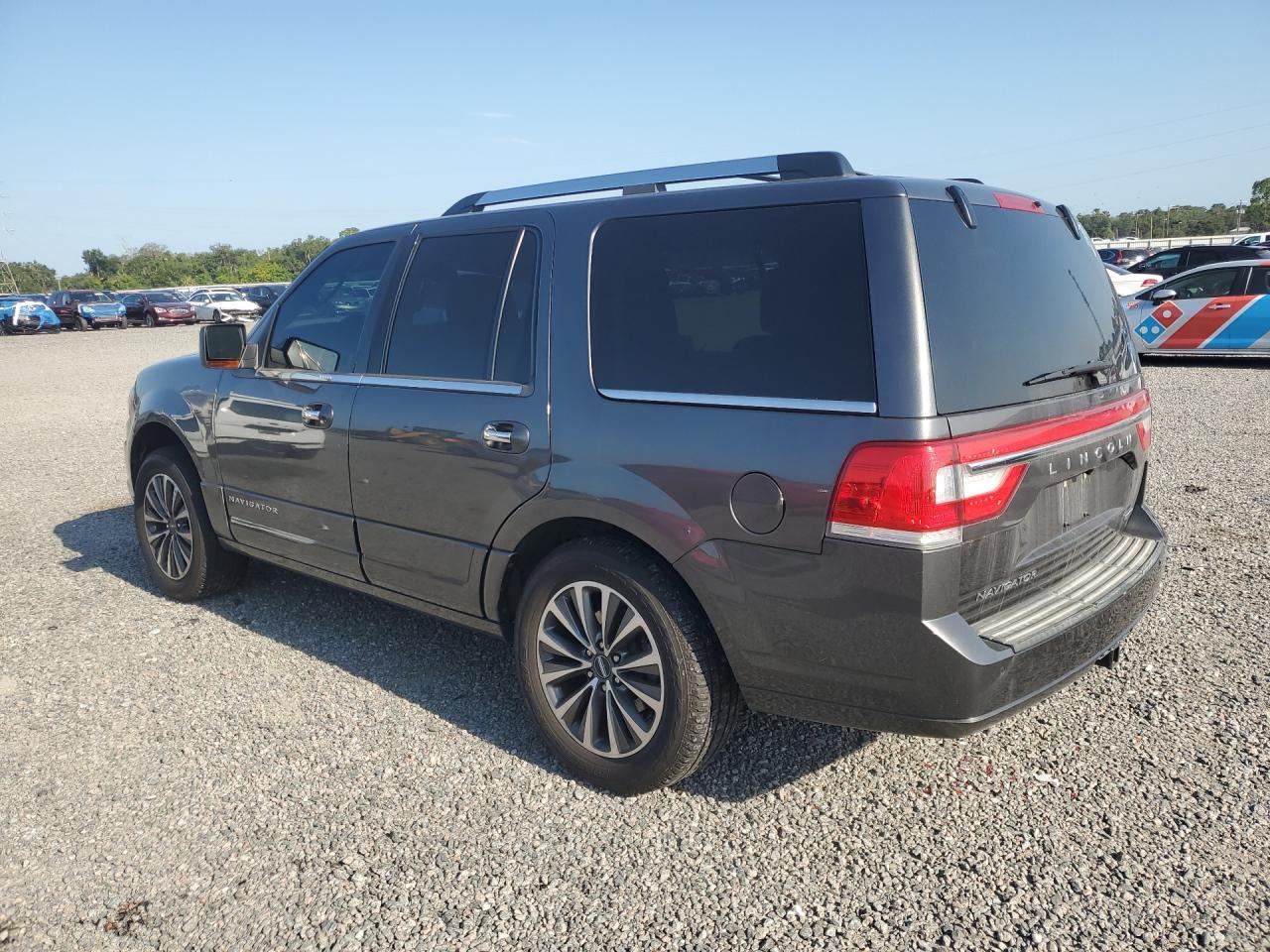 5LMJJ2HT2FEJ09432 · 2015 LINCOLN NAVIGATOR · 2/13