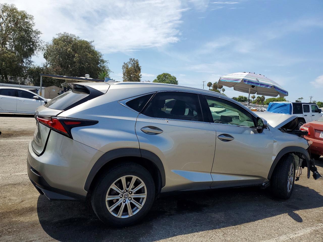 JTJYARBZ8K2138616 · 2019 LEXUS NX 300 · 3/13