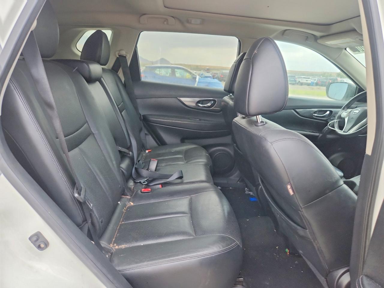 5N1AT2MV7EC768363 · 2014 NISSAN ROGUE · 10/12
