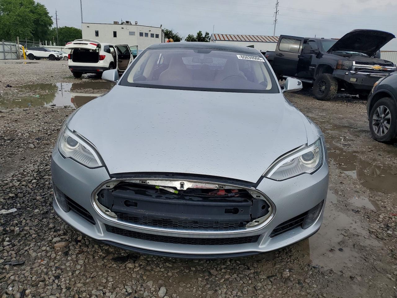 5YJSA1CN0DFP22076 · 2013 TESLA MODEL S · 5/12