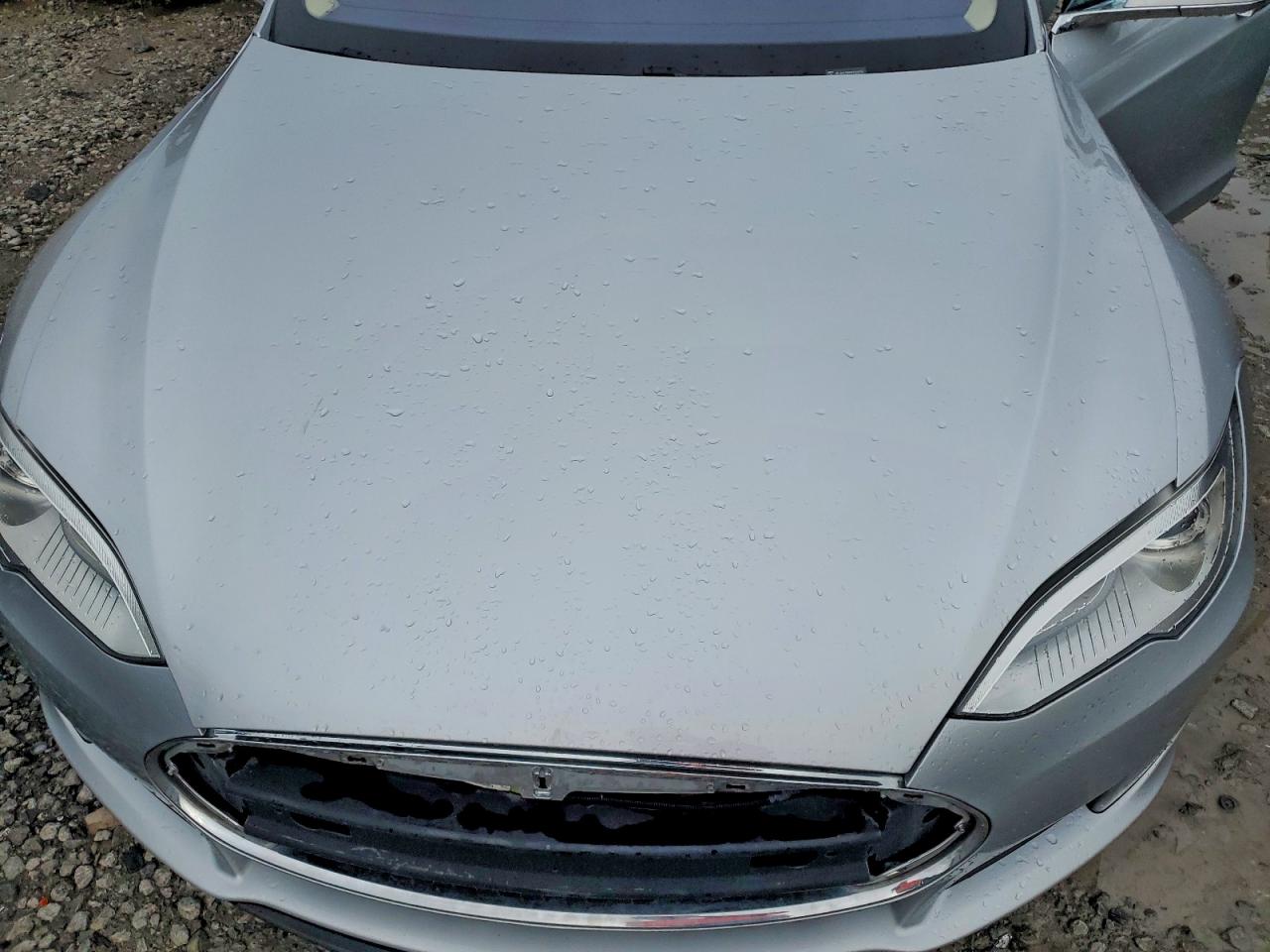 5YJSA1CN0DFP22076 · 2013 TESLA MODEL S · 11/12