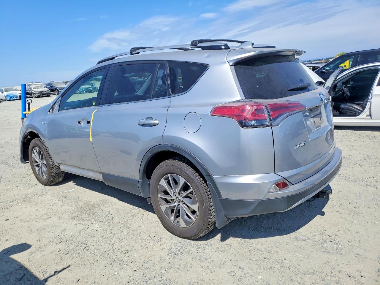 JTMRJREV7HD064473 · 2017 TOYOTA RAV4 HYBRID · 2/12