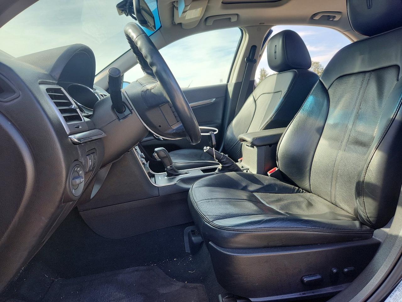 3LNHL2JC8AR613592 · 2010 LINCOLN MKZ · 7/12