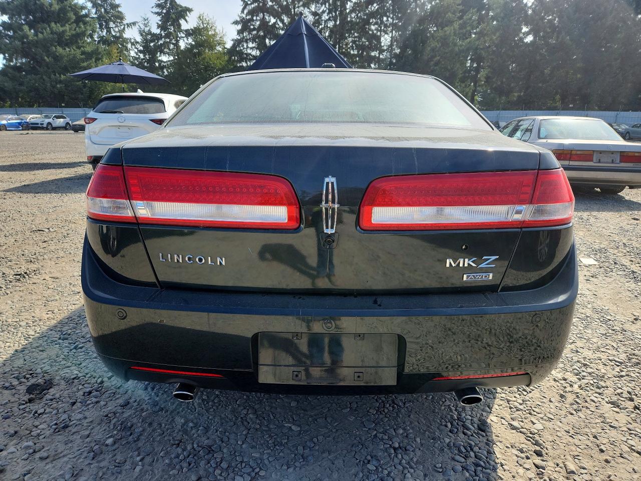 3LNHL2JC8AR613592 · 2010 LINCOLN MKZ · 6/12