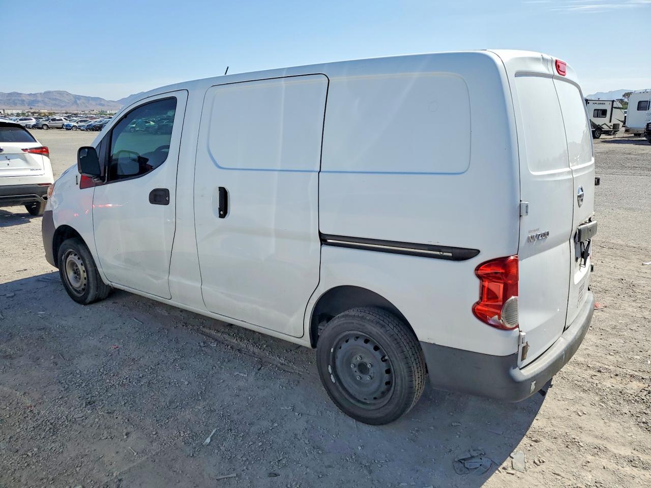 3N6CM0KN4FK706185 · 2015 NISSAN NV200 · 2/13