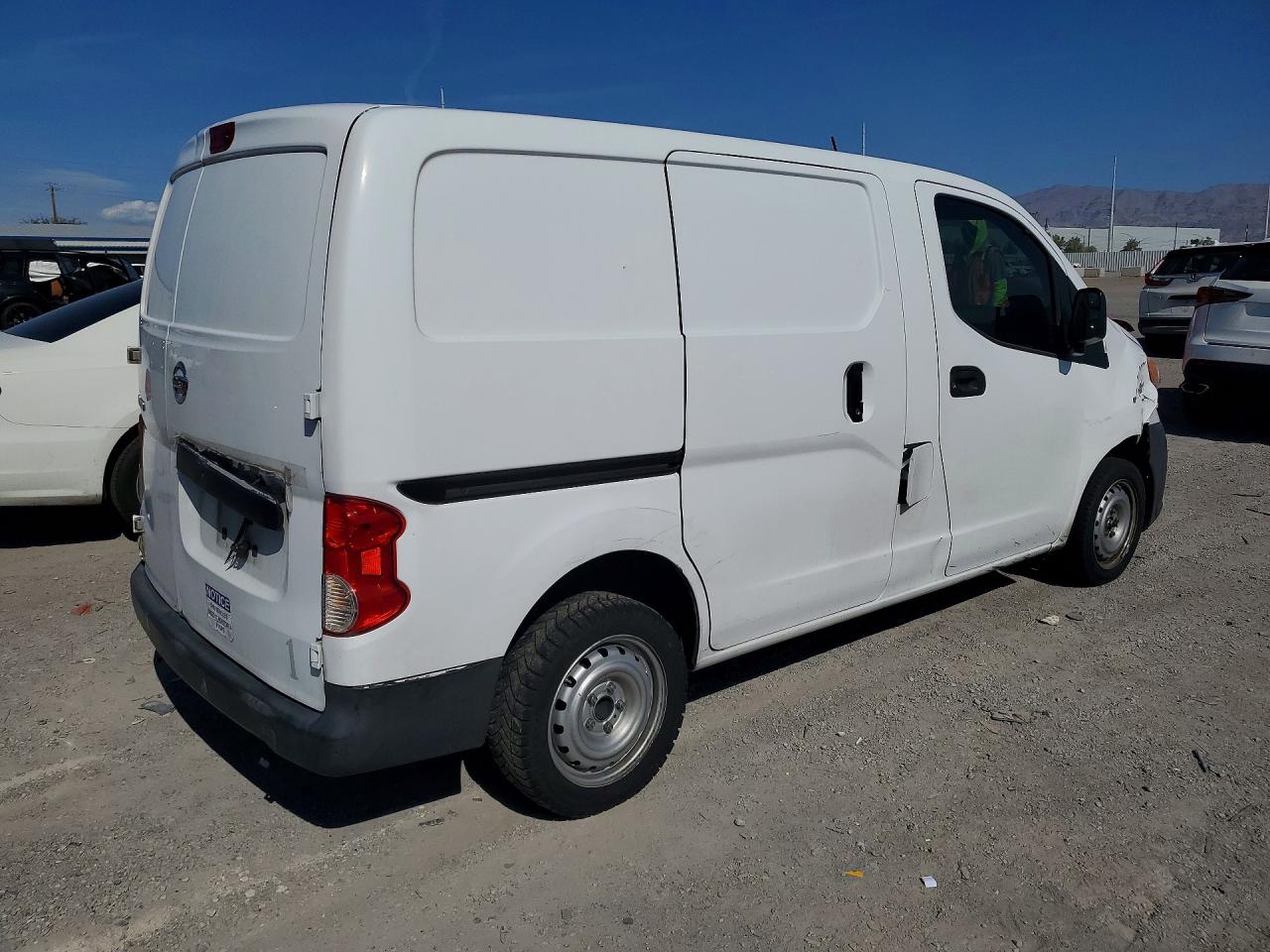 3N6CM0KN4FK706185 · 2015 NISSAN NV200 · 3/13