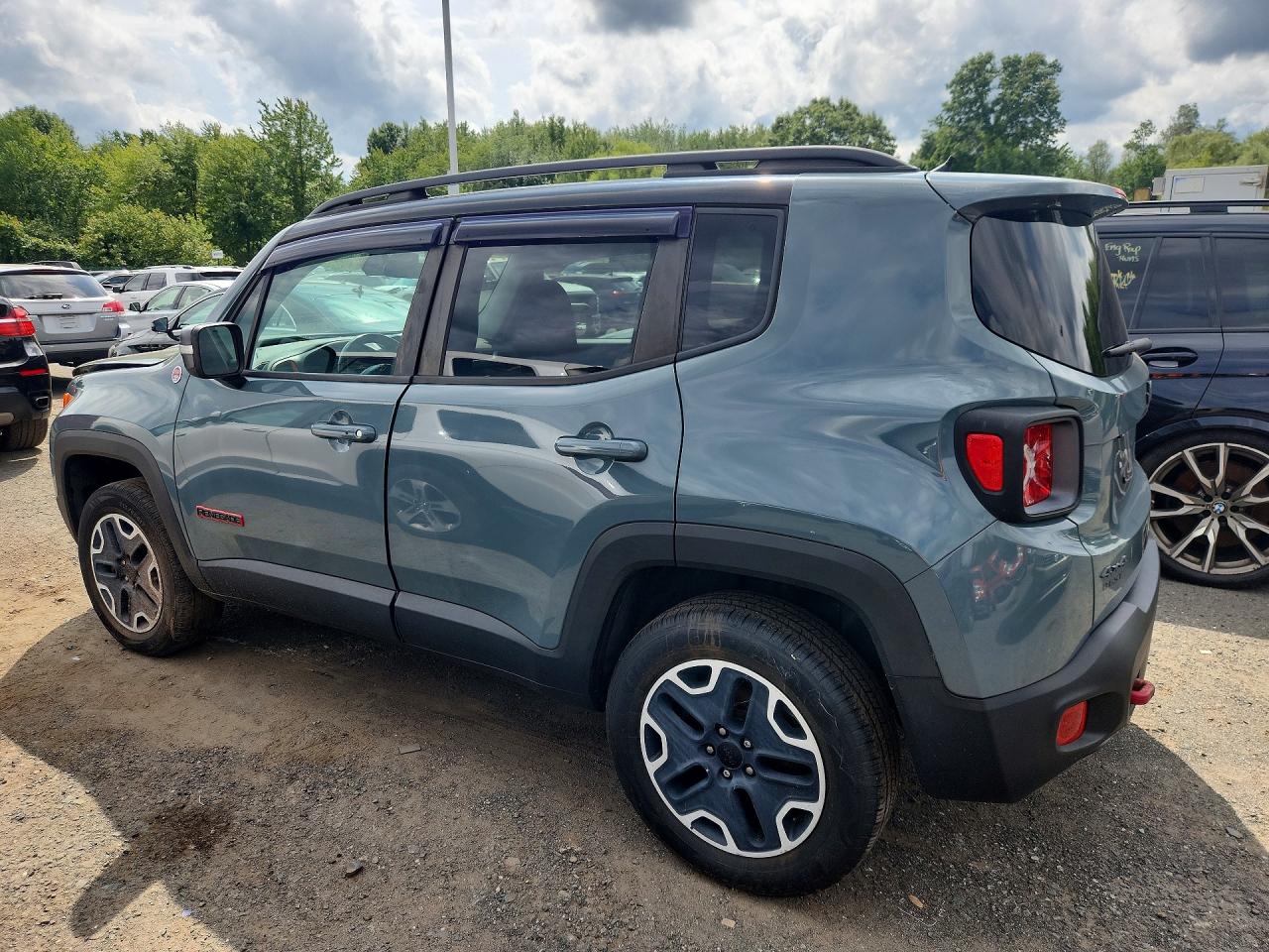 ZACCJBCT4GPD40588 · 2016 JEEP RENEGADE · 2/13