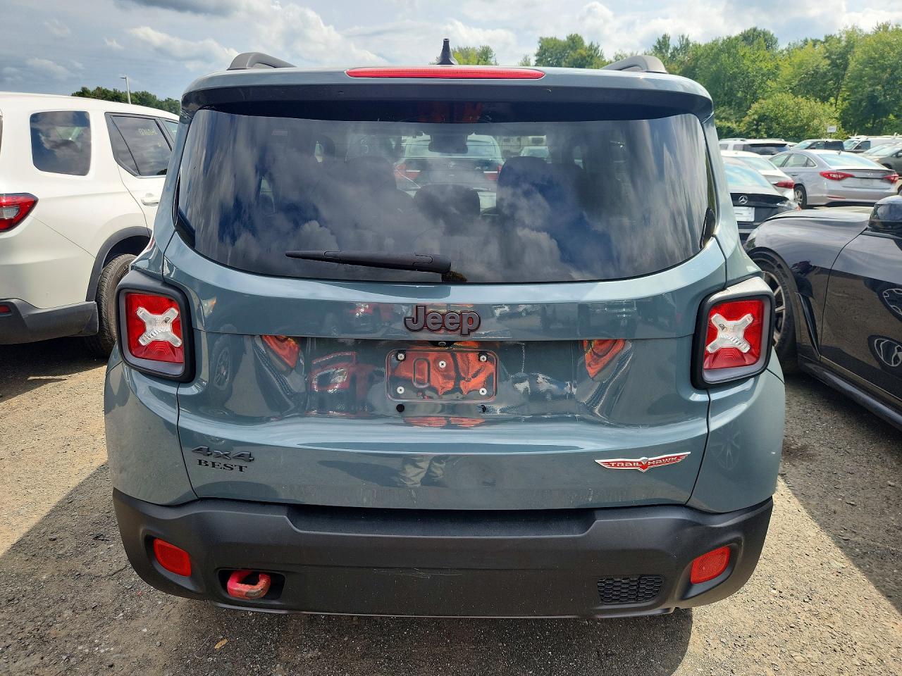 ZACCJBCT4GPD40588 · 2016 JEEP RENEGADE · 6/13