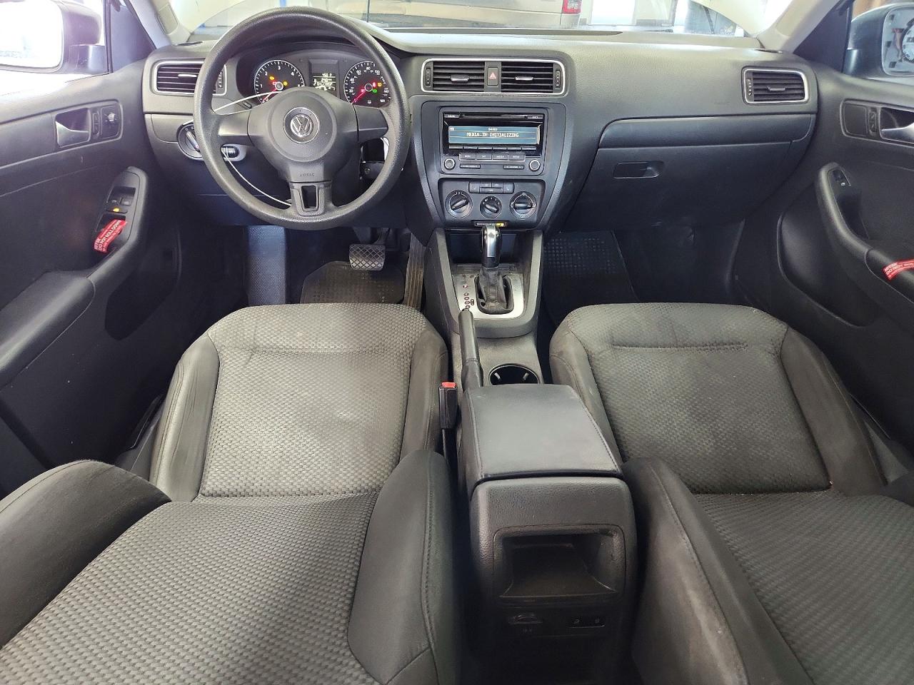 3VWLL7AJ7EM279758 · 2014 VOLKSWAGEN JETTA · 8/13