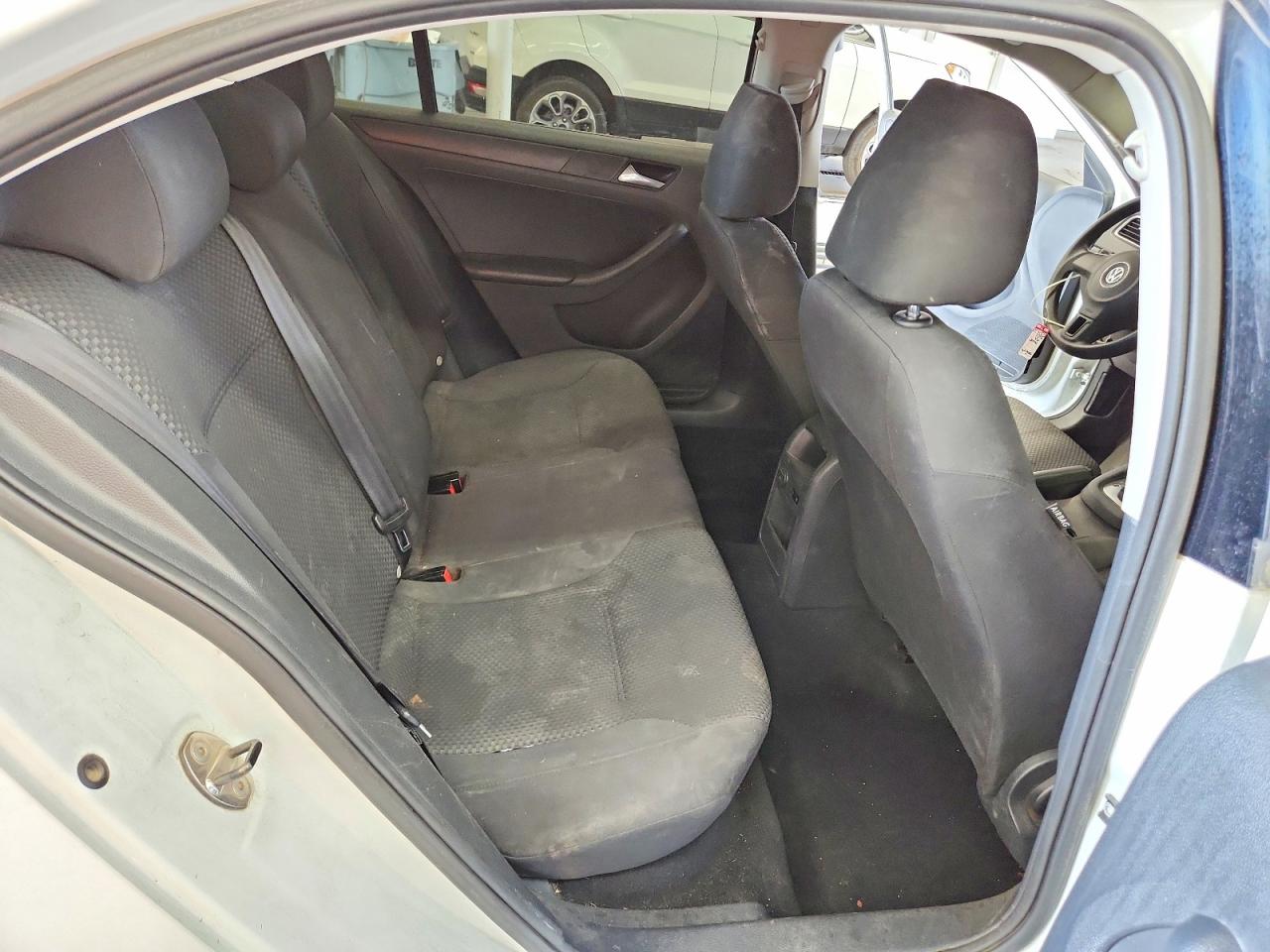 3VWLL7AJ7EM279758 · 2014 VOLKSWAGEN JETTA · 10/13