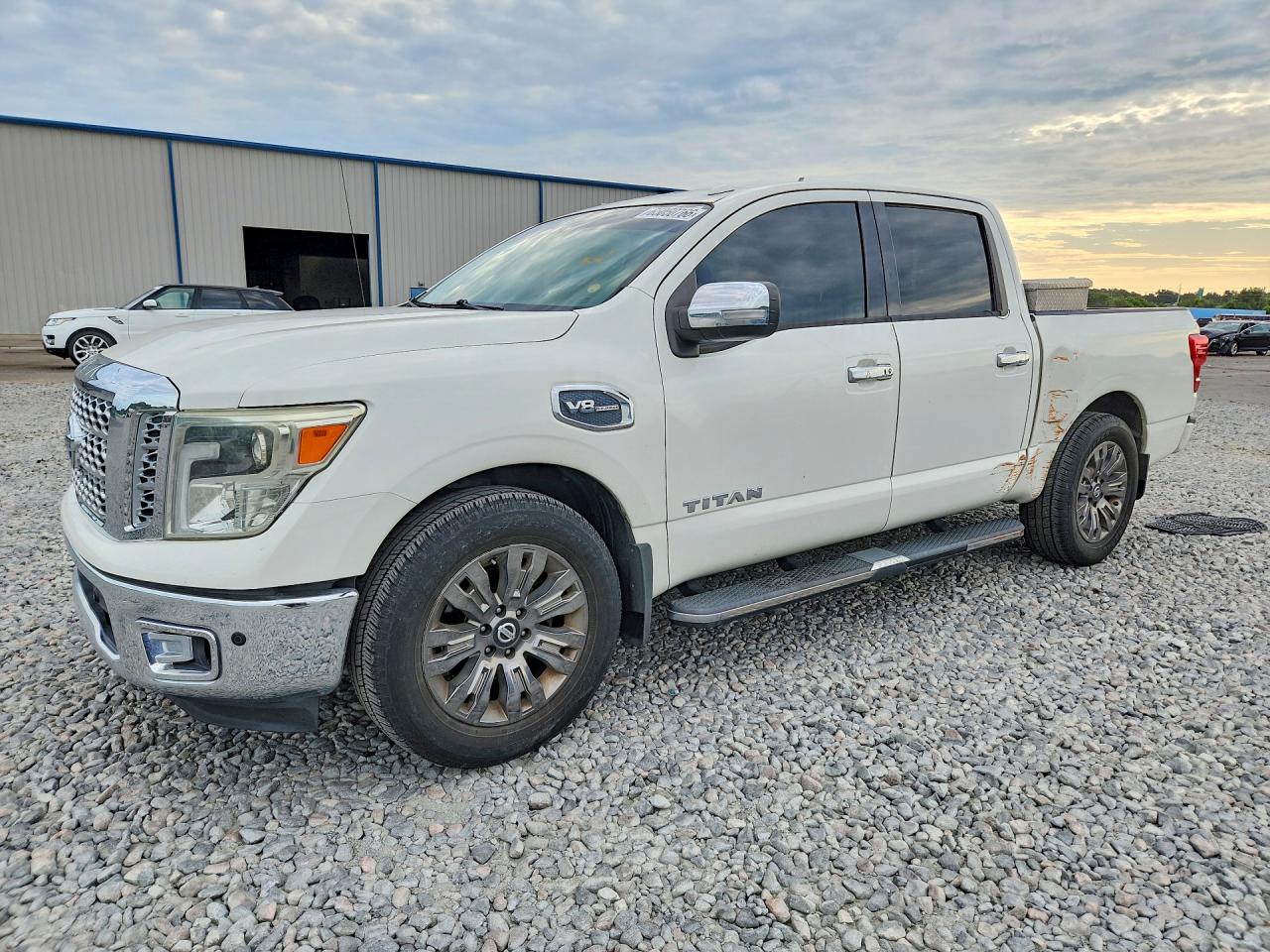 1N6AA1E6XHN502255 · 2017 NISSAN TITAN