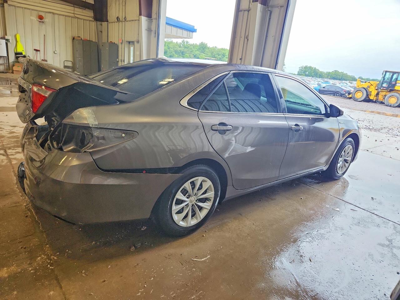4T1BD1FK4GU190671 · 2016 TOYOTA CAMRY HYBRID · 3/13