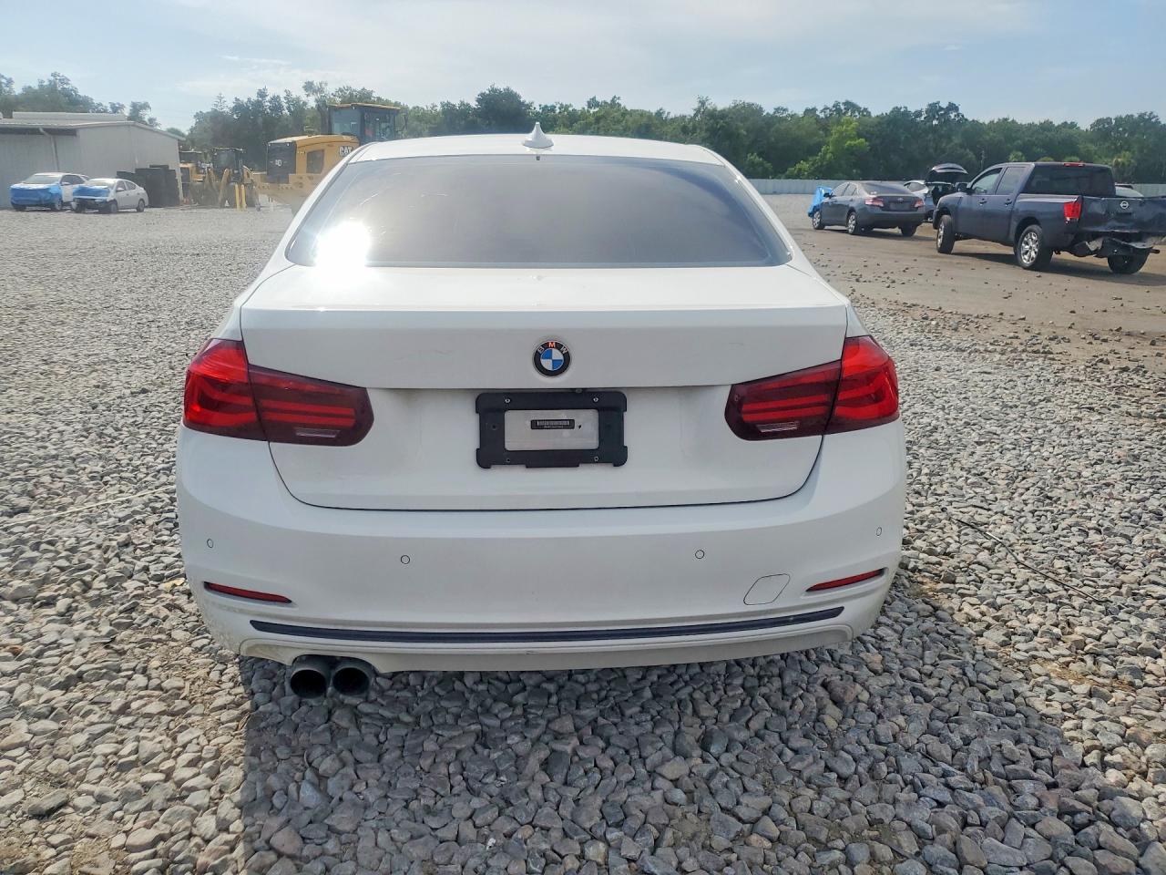 WBA8E1C50JA756812 · 2018 BMW 330E · 6/12