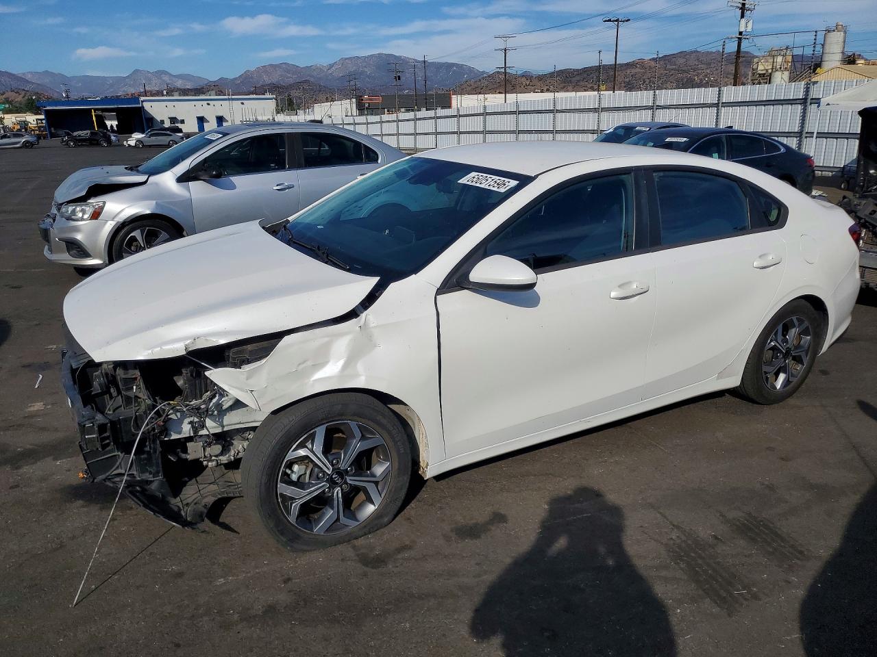 3KPF24AD1ME348223 · 2021 KIA FORTE