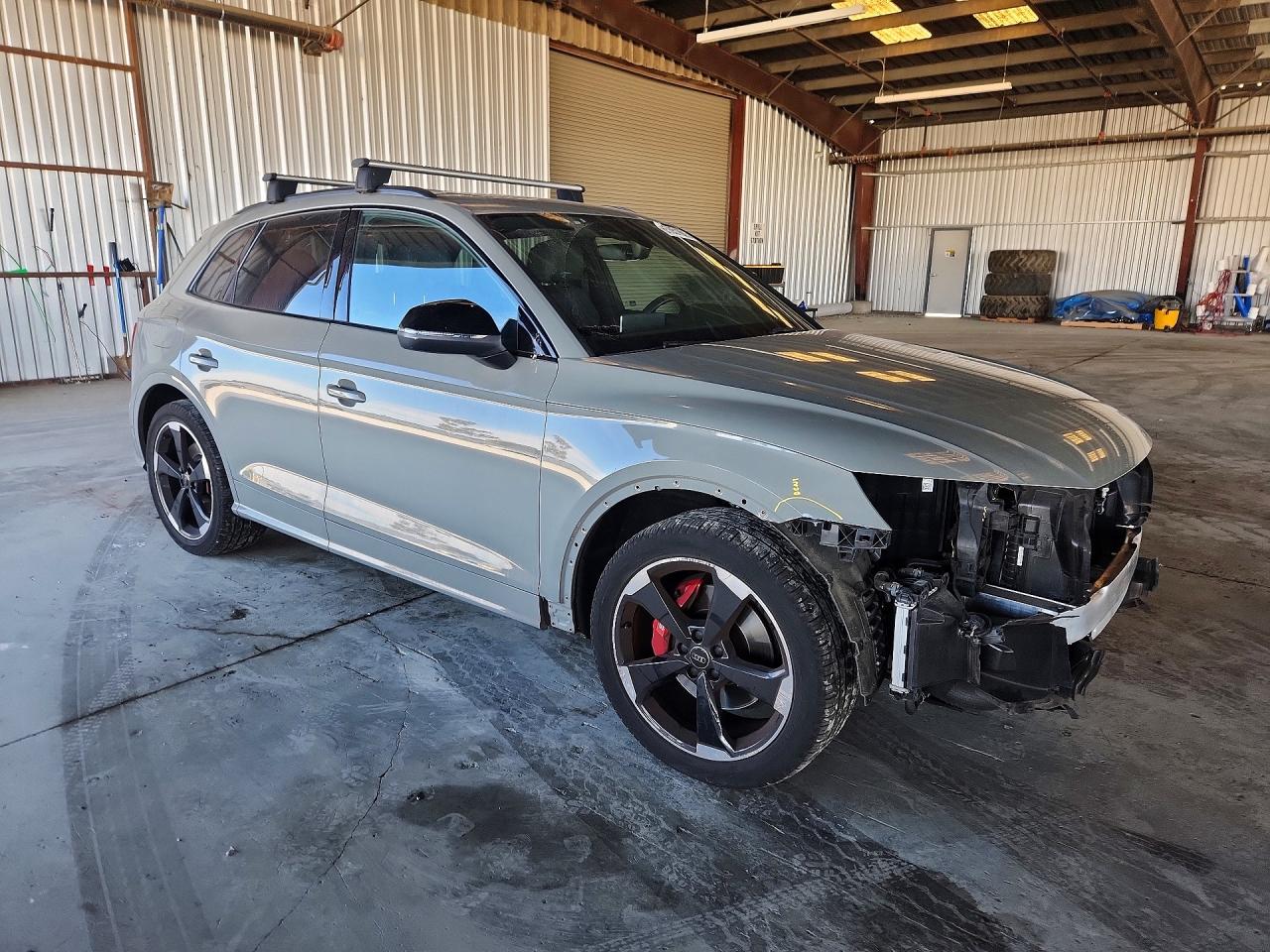 WA1C4AFYXL2011594 · 2020 AUDI SQ5 · 4/13