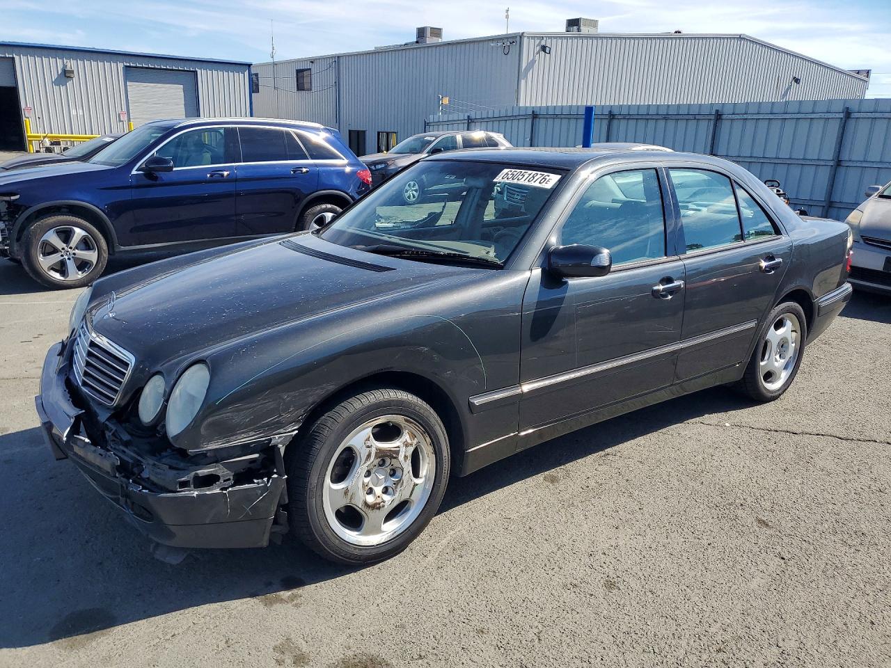 2001 MERCEDES-BENZ E