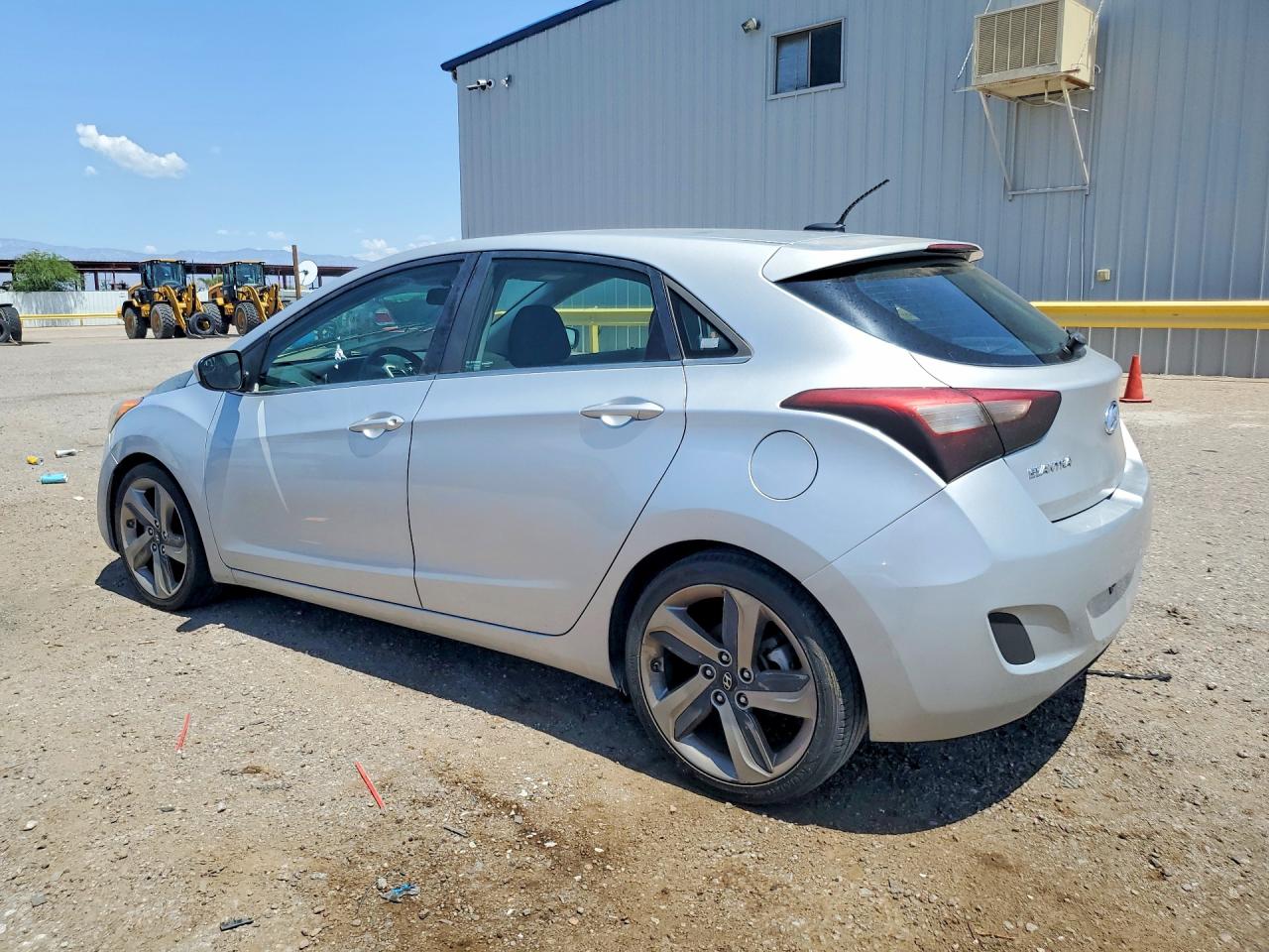KMHD35LH5EU203453 · 2014 HYUNDAI ELANTRA GT · 2/12