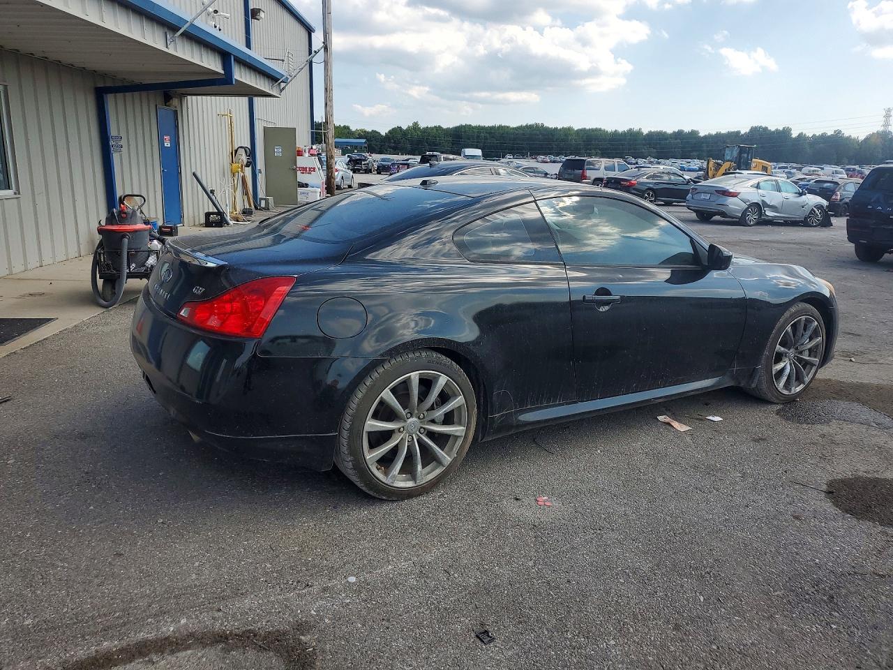 JNKCV64E88M113740 · 2008 INFINITI G37 · 3/13