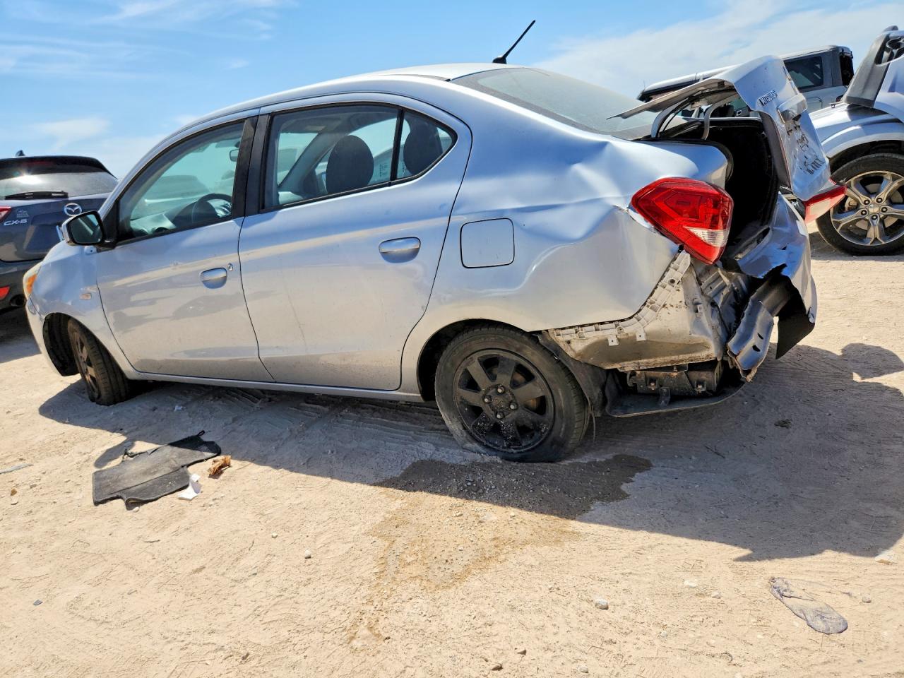 ML32F3FJ3JHF01806 · 2018 MITSUBISHI MIRAGE · 2/12
