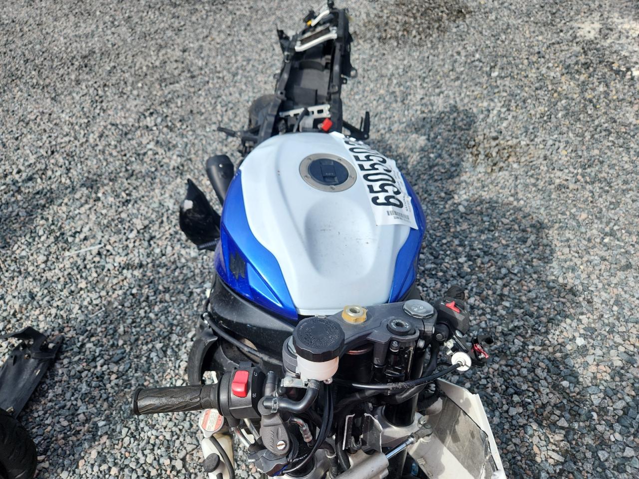 JS1GN7FA4F2101462 · 2015 SUZUKI GSX-R600 · 5/8