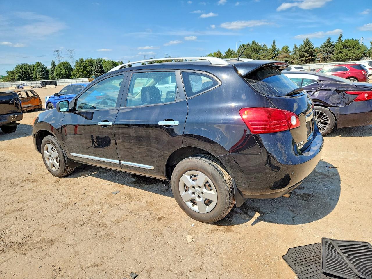 JN8AS5MV1EW700894 · 2014 NISSAN ROGUE SELECT · 2/12