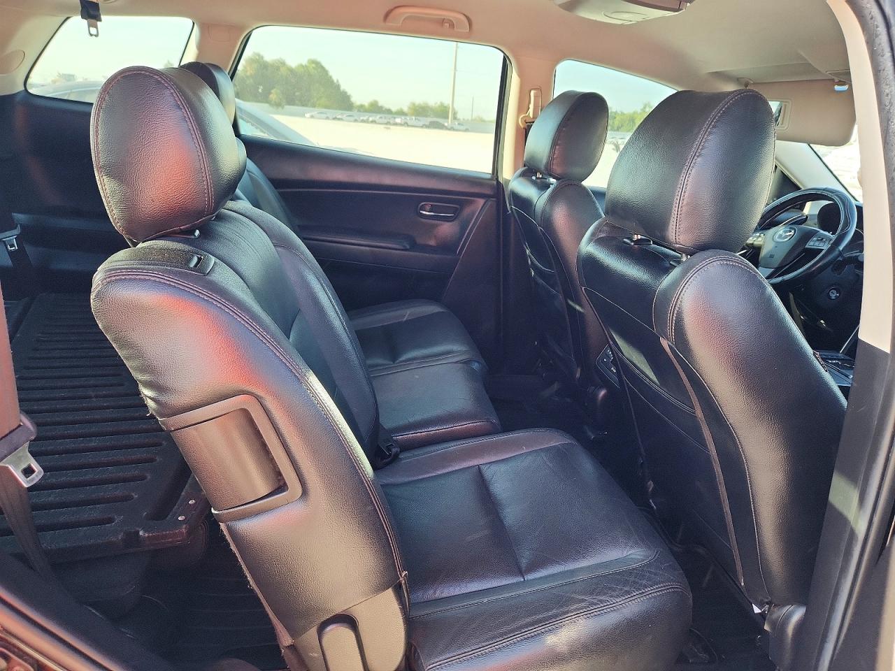 JM3TB2BA1B0329504 · 2011 MAZDA CX-9 · 10/12
