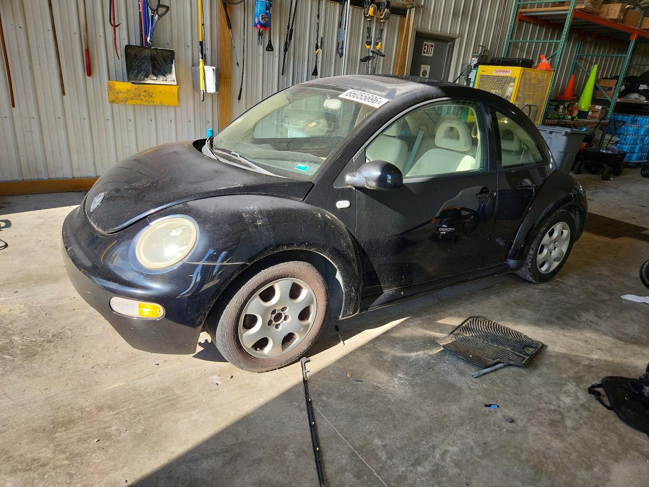3VWCK21C92M441103 · 2002 VOLKSWAGEN NEW BEETLE