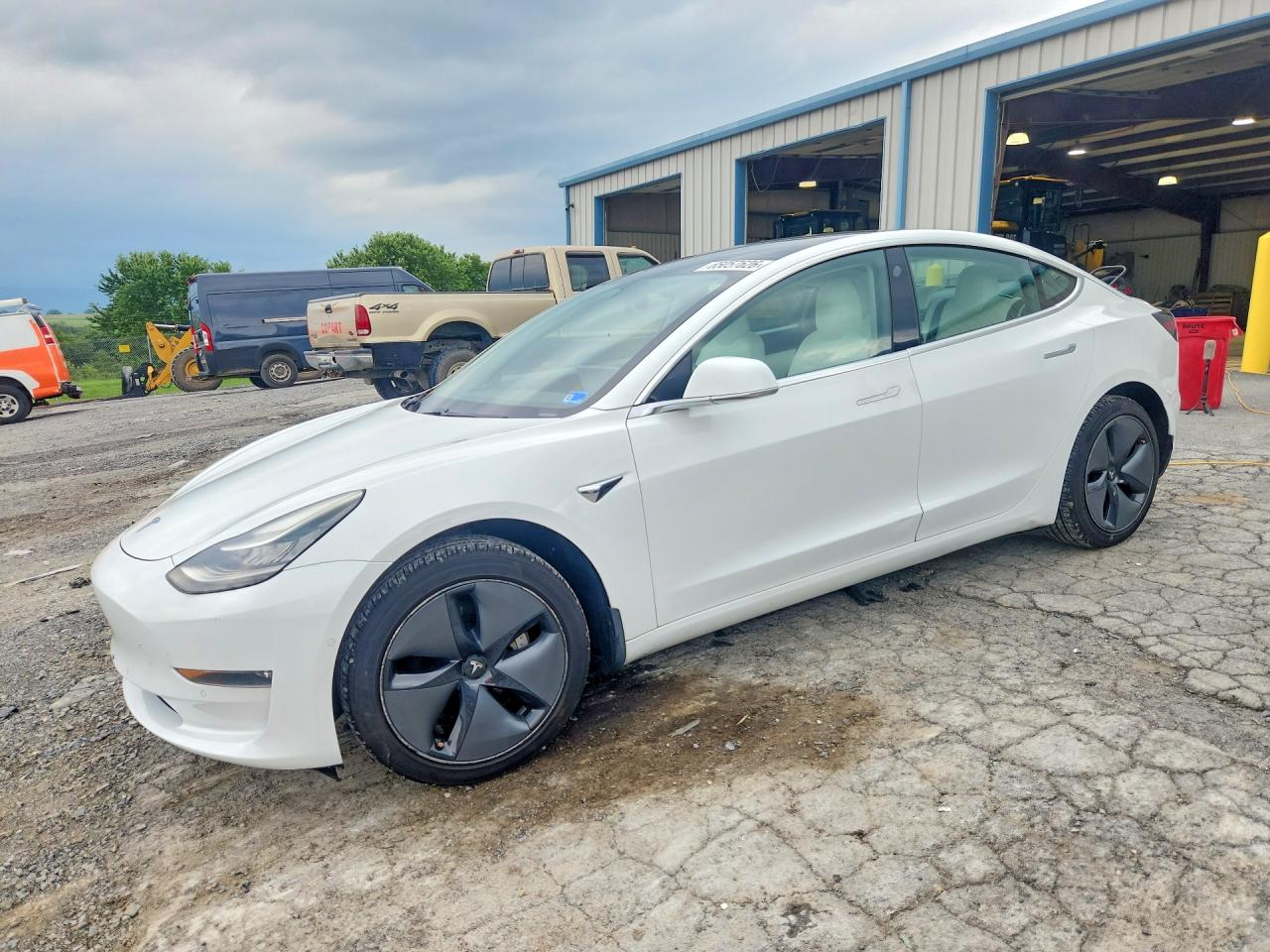 5YJ3E1EB4LF525454 · 2020 TESLA MODEL 3