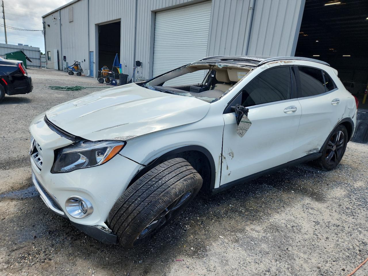 WDCTG4EB6JJ398640 · 2018 MERCEDES-BENZ GLA