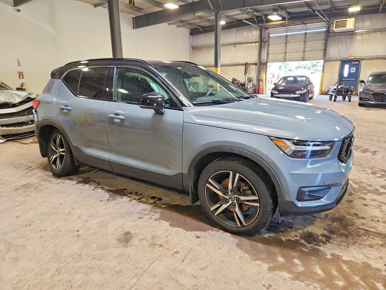 YV4162UM8M2616886 · 2021 VOLVO XC40 · 4/12
