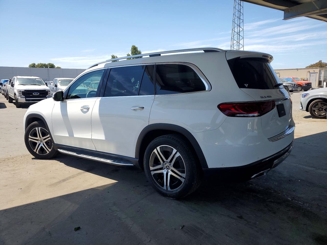4JGFF5KE7LA160675 · 2020 MERCEDES-BENZ GLS · 2/13