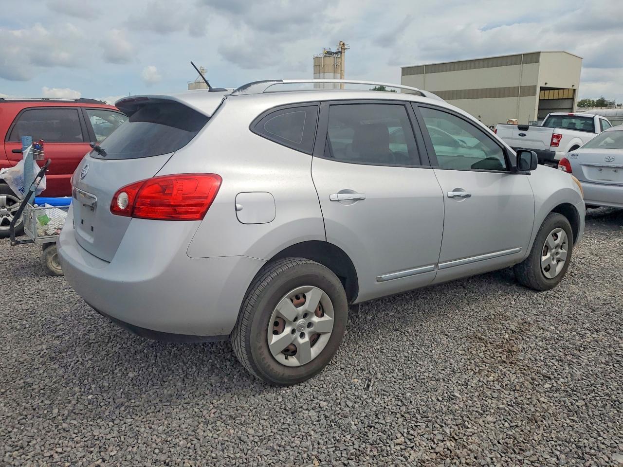 JN8AS5MT0EW102617 · 2014 NISSAN ROGUE SELECT · 3/13