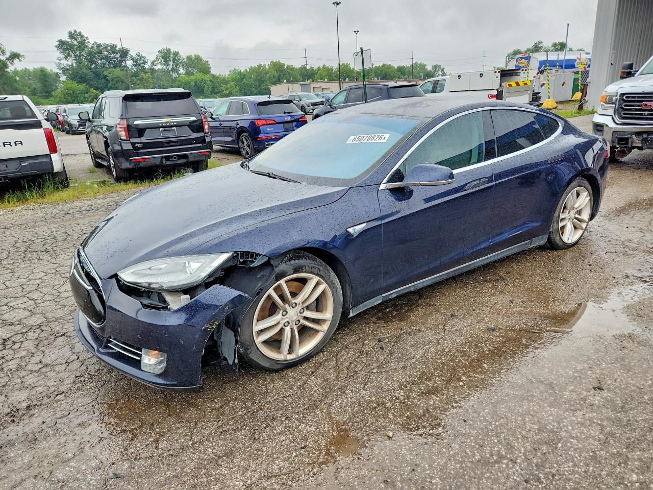 5YJSA1AG4DFP08699 · 2013 TESLA MODEL S
