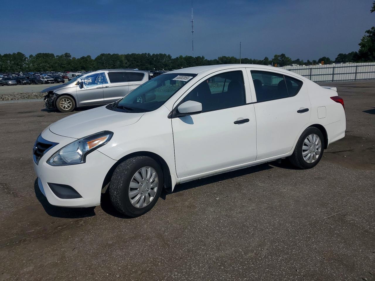 3N1CN7AP9HL834692 · 2017 NISSAN VERSA