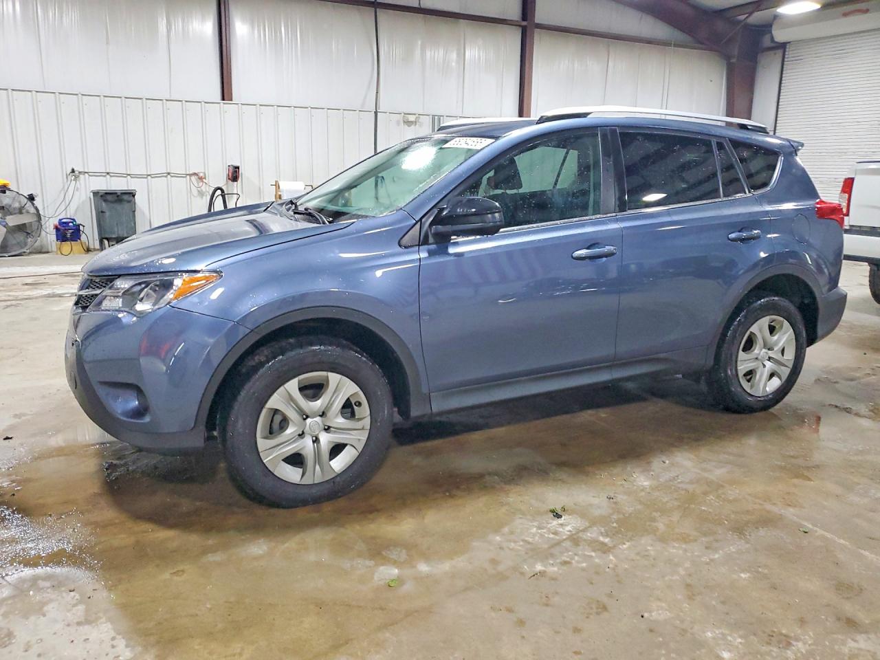 2T3BFREV0EW195598 · 2014 TOYOTA RAV4