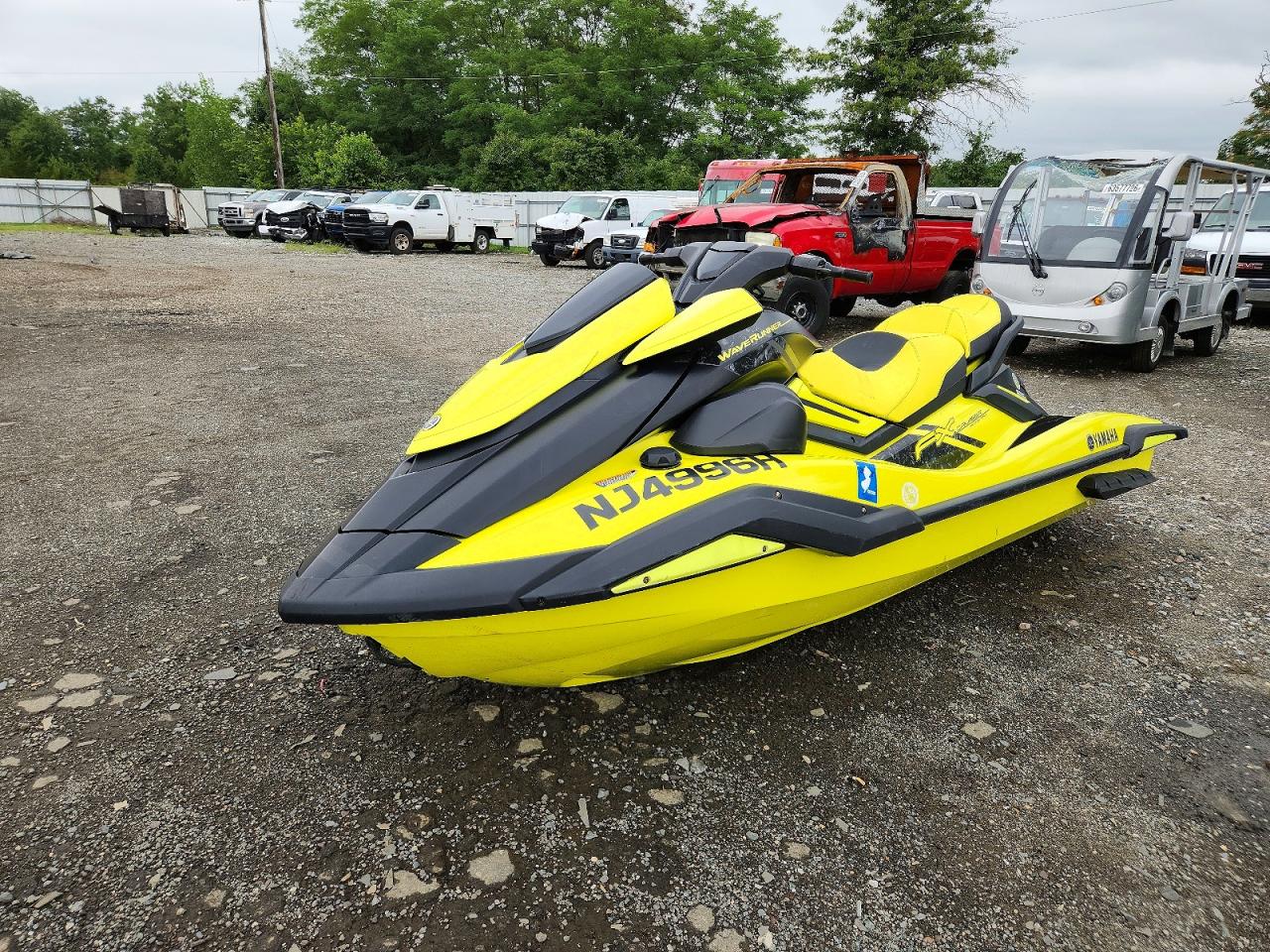 YAMA2579K122 · 2022 YAM JET SKI · 2/10