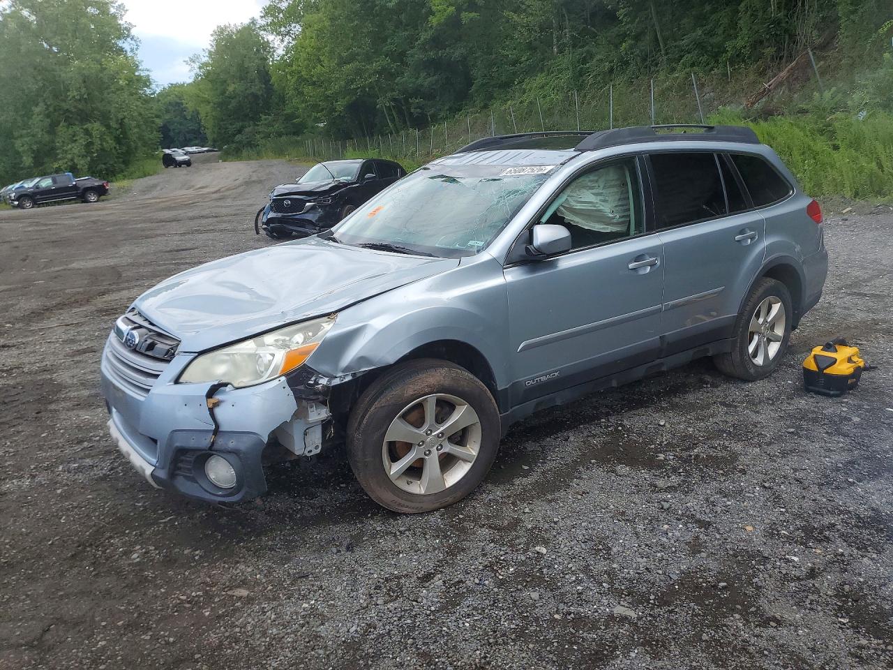 2013 SUBARU OUTBACK