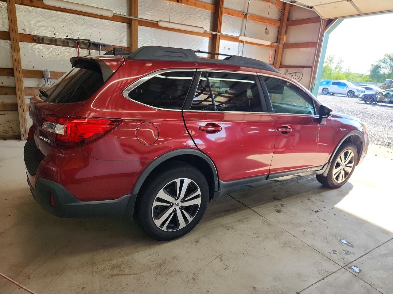 4S4BSANC0J3240818 · 2018 SUBARU OUTBACK · 3/12