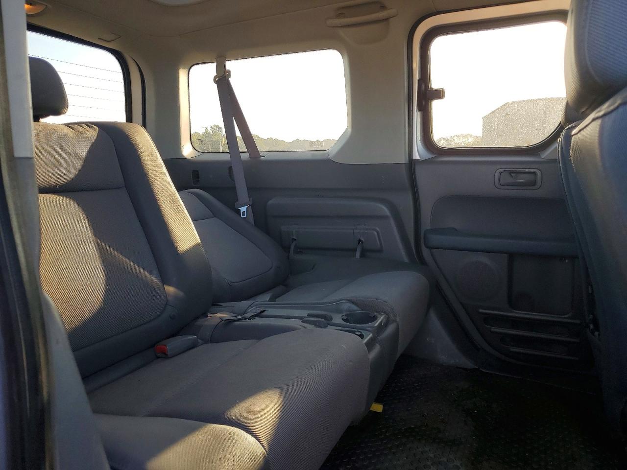 5J6YH28563L005417 · 2003 HONDA ELEMENT · 11/13