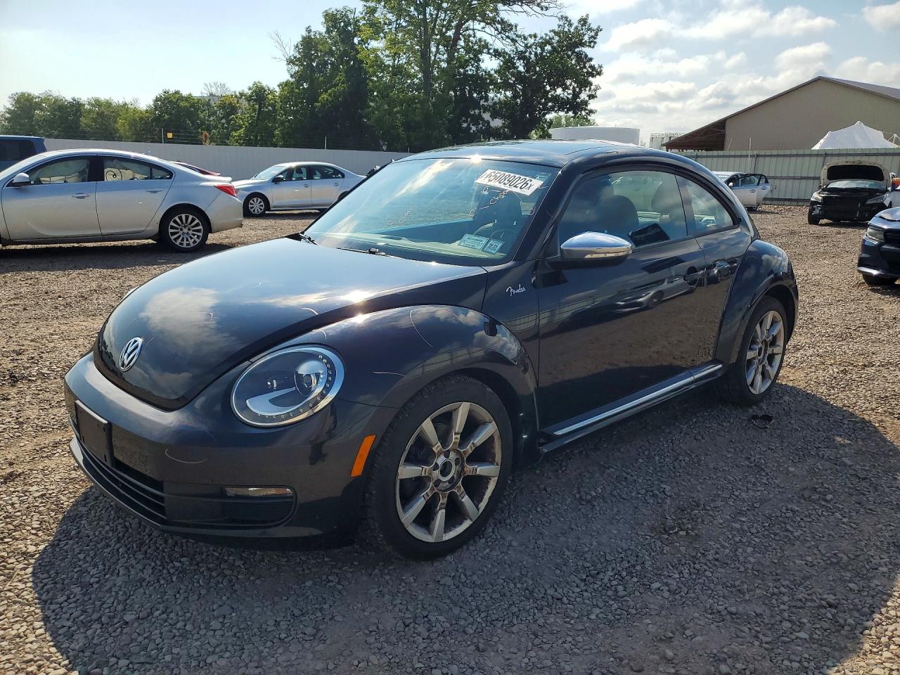 3VWJP7AT0DM677504 · 2013 VOLKSWAGEN BEETLE