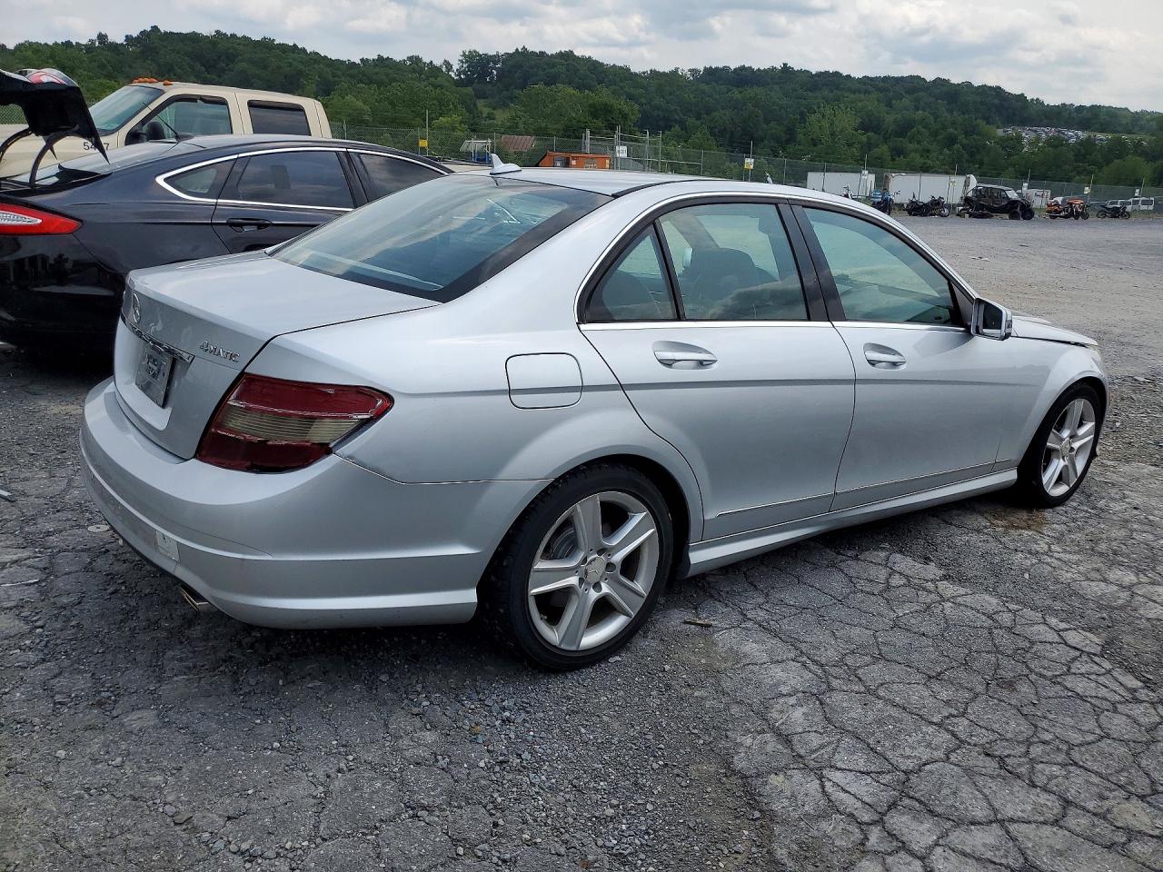 WDDGF8BB6BR145283 · 2011 MERCEDES-BENZ C · 3/12