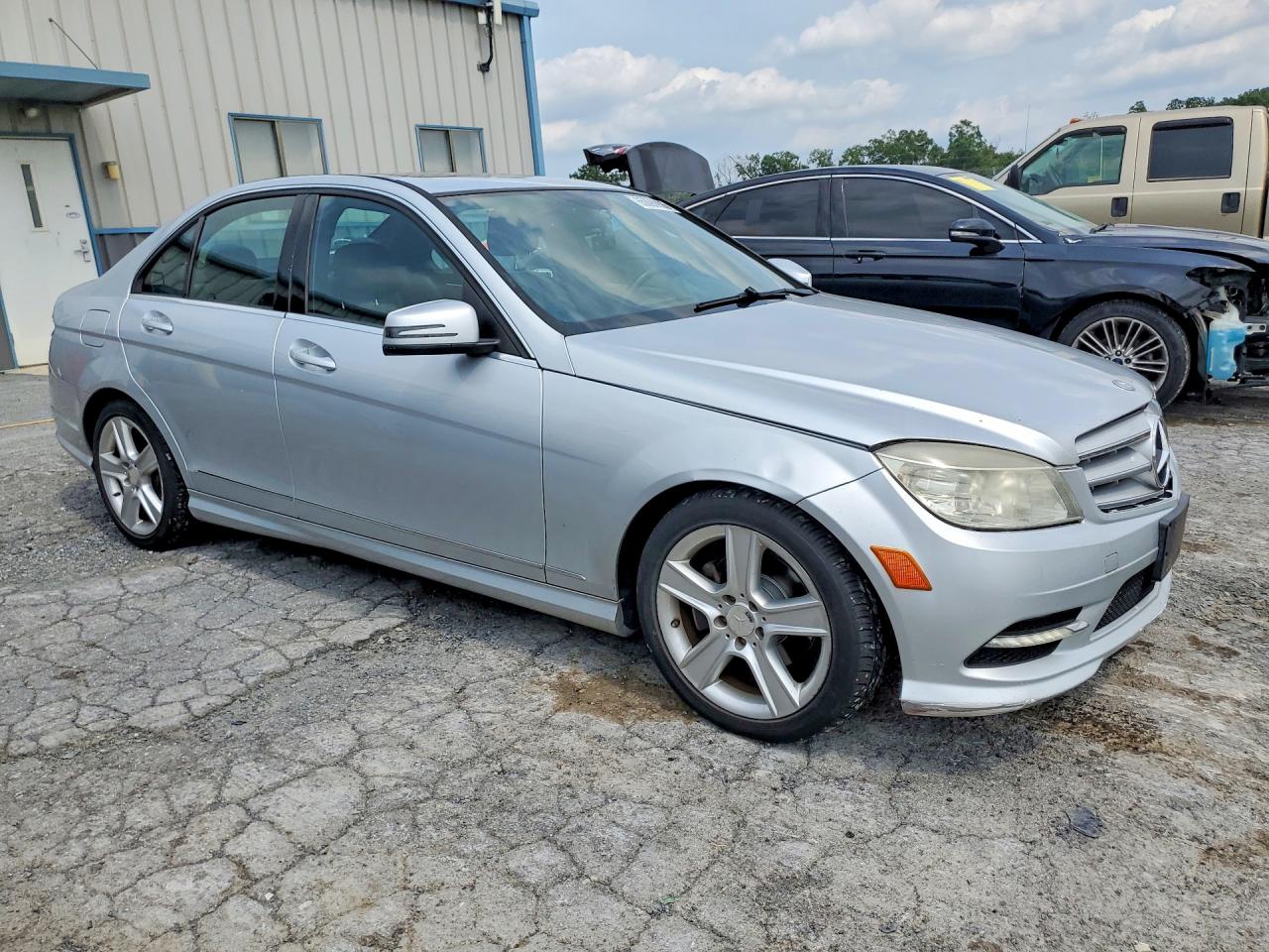 WDDGF8BB6BR145283 · 2011 MERCEDES-BENZ C · 4/12