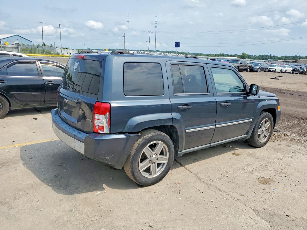 1J8FF48W58D608246 · 2008 JEEP PATRIOT · 3/13