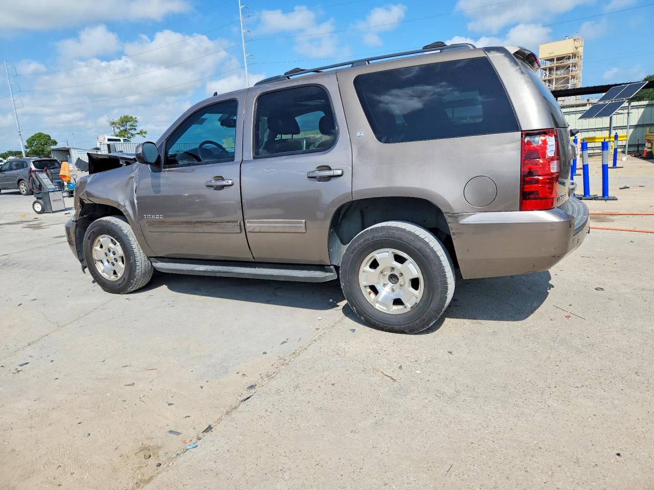1GNSCBE0XDR350894 · 2013 CHEVROLET TAHOE · 2/13