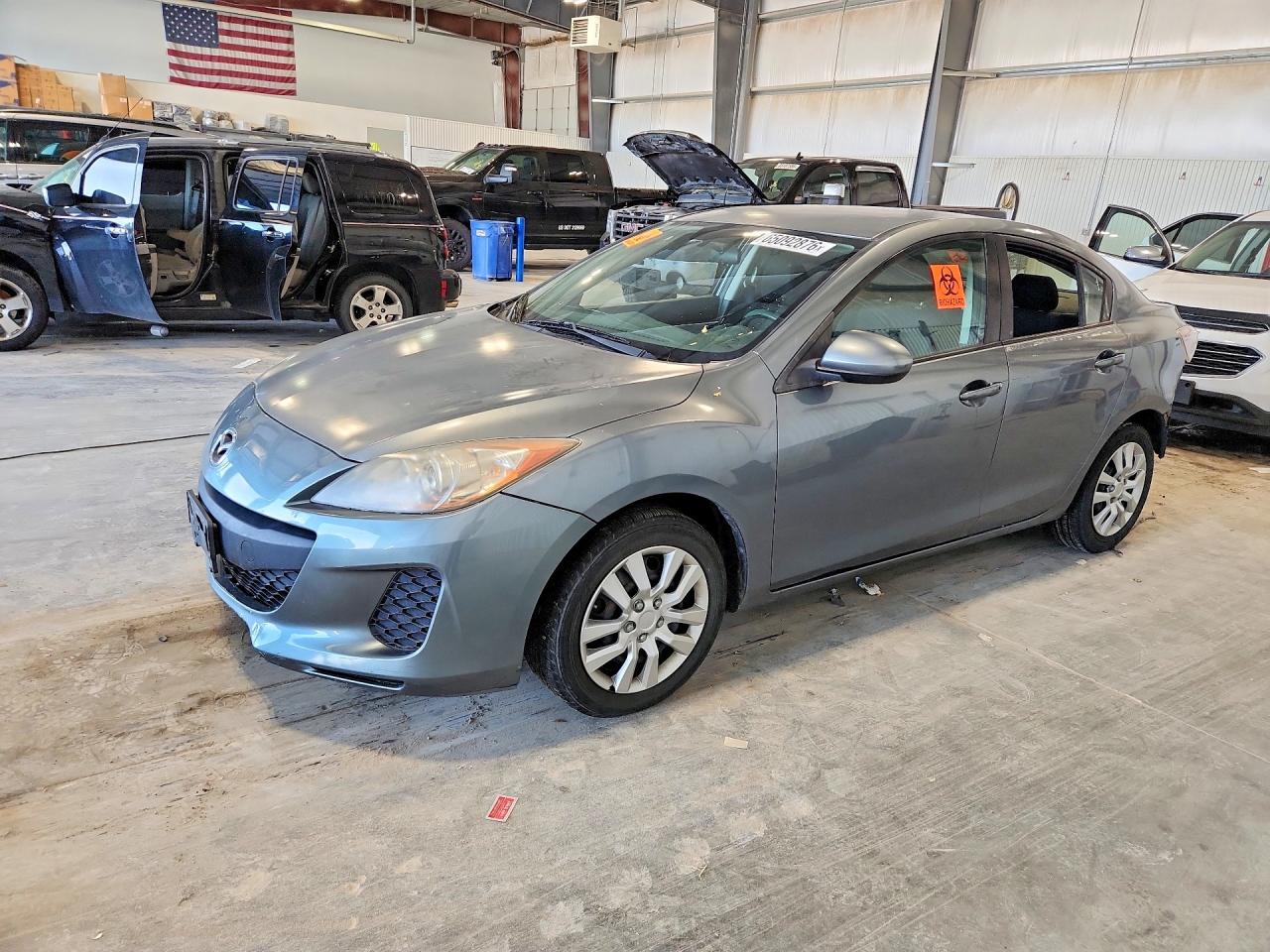 JM1BL1TG3D1764732 · 2013 MAZDA 3
