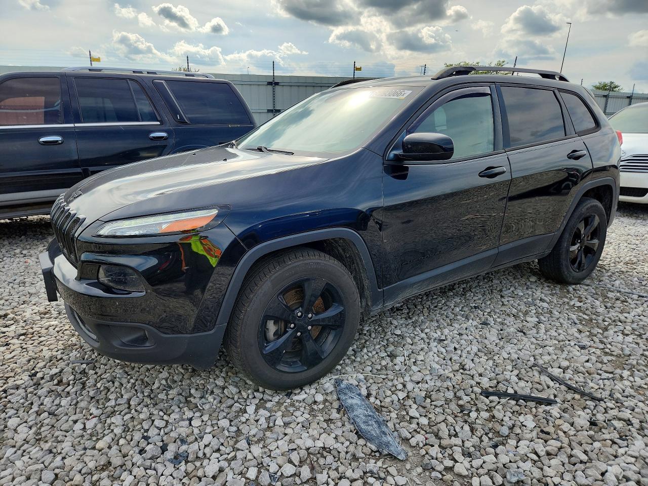 1C4PJMCSXGW153900 · 2016 JEEP CHEROKEE
