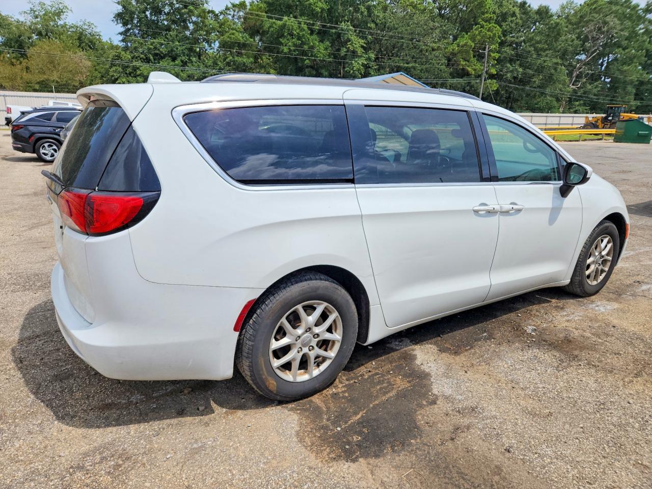 2C4RC1DG2LR156918 · 2020 CHRYSLER VOYAGER · 3/13